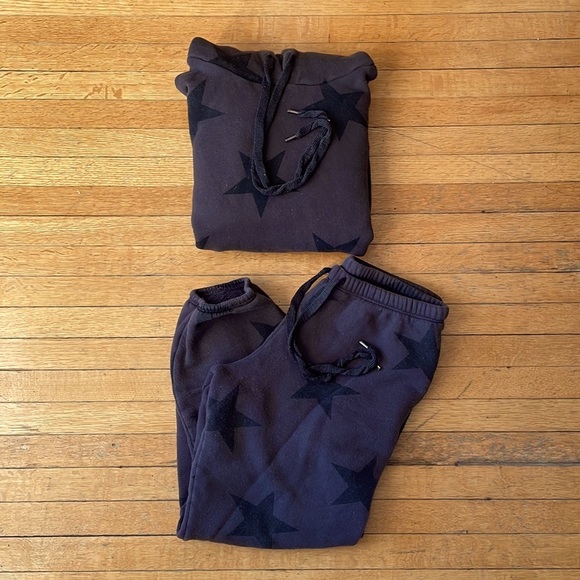 Sundry Star Sweatsuit- size 2